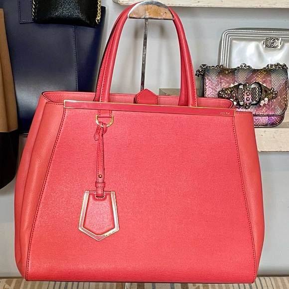 6 Piece Luxe Giftaway! Natural Coin Pearl Necklaces & Earrings - Picture 7 of 11